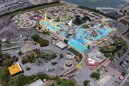 Jolly Roger Amusement Parks Logo
