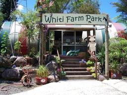 Whiti Farm Park Logo